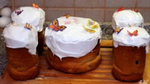 пасхальный кулич со сметаной