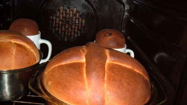 румяный кулич пасхальный