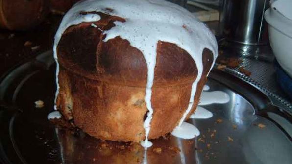 румяный кулич пасхальный