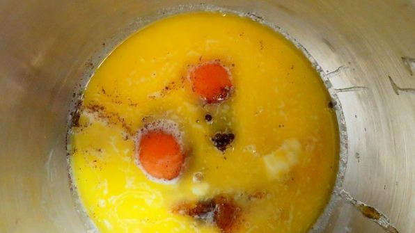 тыквенный кулич с лавандовой сливочной глазурью