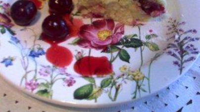 Пудинг из творога с вишней