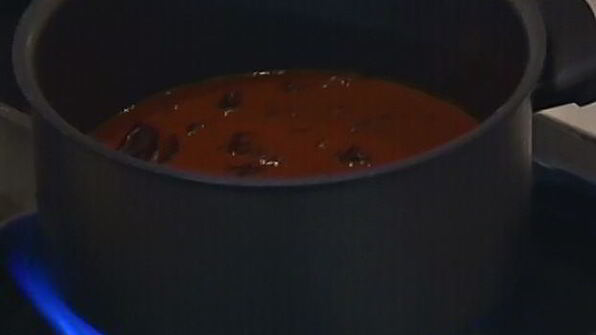 шоколадный десерт с черносливом