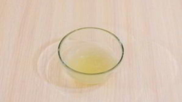 бисквитный рулет с брусничным суфле