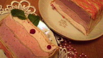 Блинный террин с ягодно-сливочным суфле