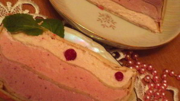 блинный террин с ягодно-сливочным суфле