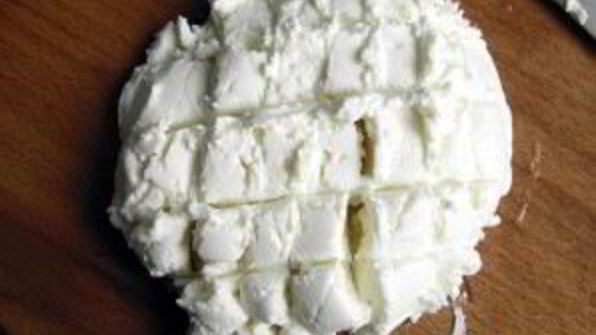 творог из овечьего молока