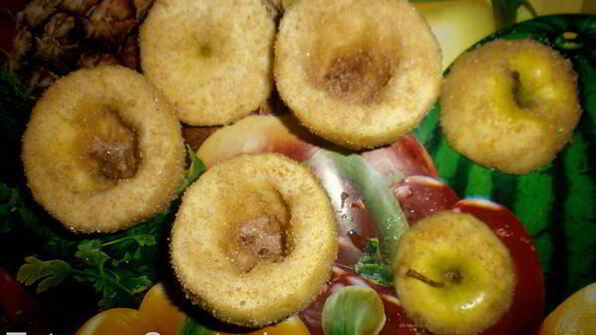 запеченное яблоко с карамелью