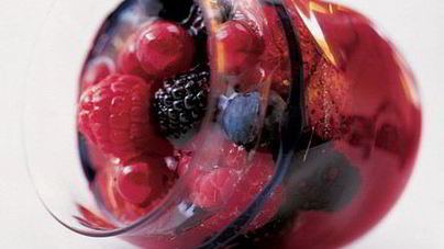 Желе из красных ягод с мускатом