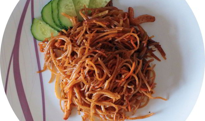 Фунчоза — стеклянная лапша с овощами по-корейски