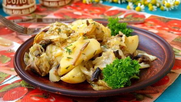 гарнир из картофеля с кабачками и шампиньонами