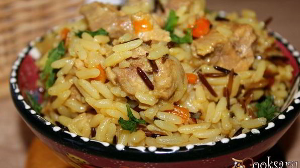 ароматный рис акватика mix с мясом и ягодами годжи в мультиварке