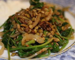 Чечевица со шпинатом, тмином и кориандром