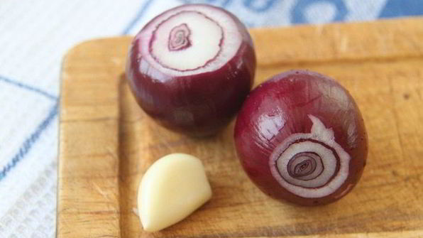 чечевица со свеклой и шпинатом