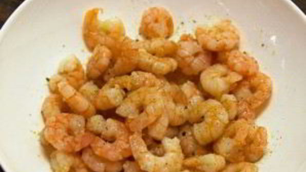 черный рис с креветками