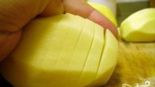 картофель с грудинкой