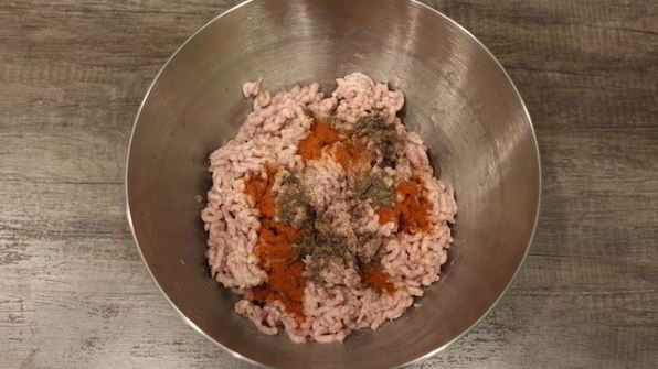 картофель с мясом на шпажках