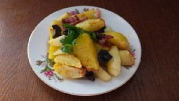картофель в духовке с белыми грибами и беконом
