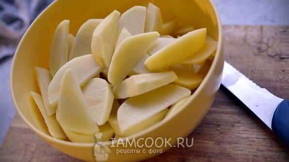 картофель во фритюре с сырным соусом