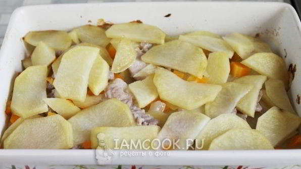 картошка с мясом слоями в духовке