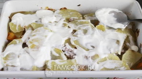 картошка с мясом слоями в духовке