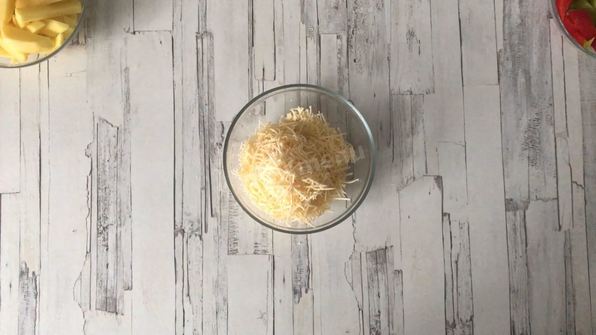 картошка с сосисками в духовке