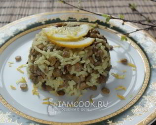 Лимонный рис, жареный с чечевицей
