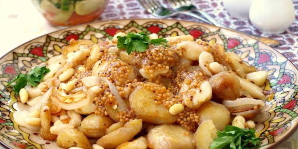 Рецепт молодой картофель с фасолью и горчичным соусом