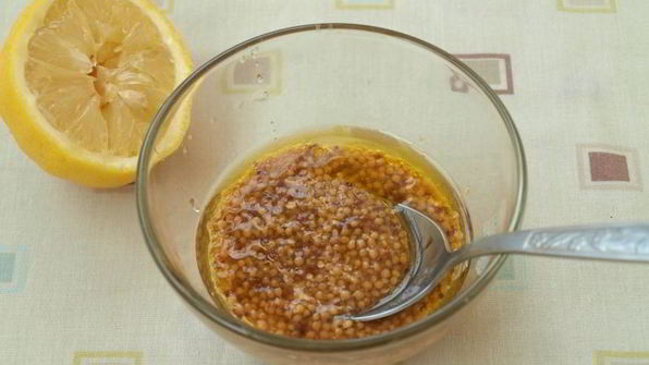 молодой картофель с фасолью и горчичным соусом