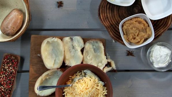 нежный картофель с щучьей икрой