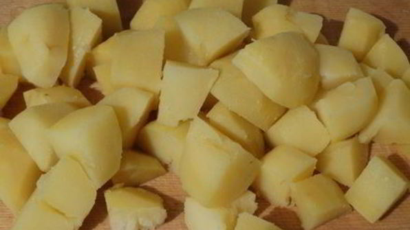 отварной картофель в сметане