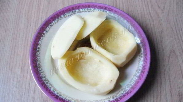 печеный картофель с грибами и сметаной