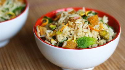 Пряный рис с фисташками