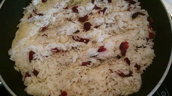 рис с клюквой