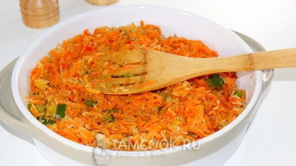 рис с куриными ножками в духовке