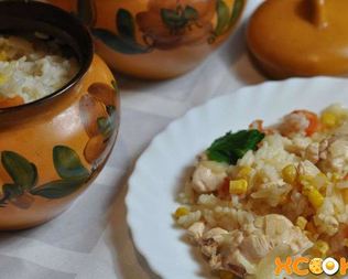 Рис с курицей в горшочках