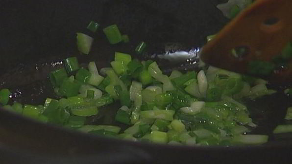 рис с острыми колбасками