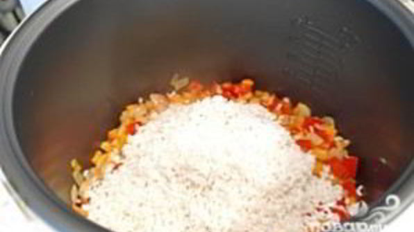 рис с овощами в мультиварке