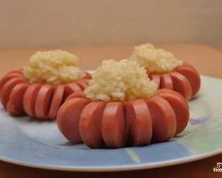 Рис с сосисками