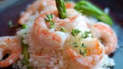 Рис со спаржей и креветками