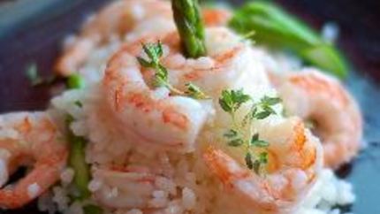 Рис со спаржей и креветками