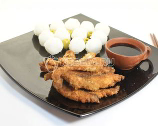 Рисовые снежки с жаренной красной рыбой