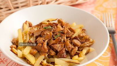 Жареная картошка с лисичками