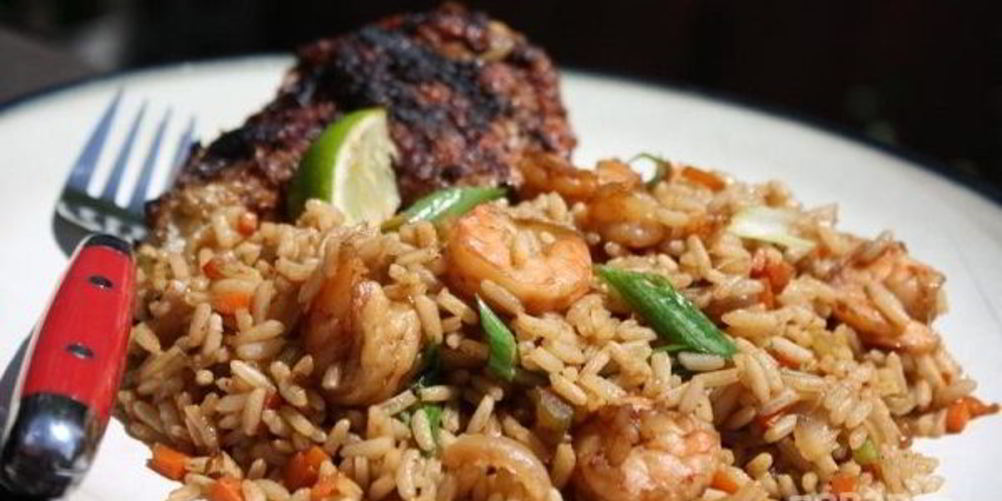 Рецепт жареный рис с креветками и овощами