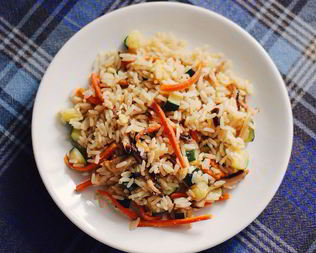 Жареный рис с яйцом по-китайски