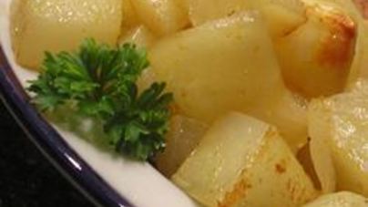 Золотистый картофель в духовке