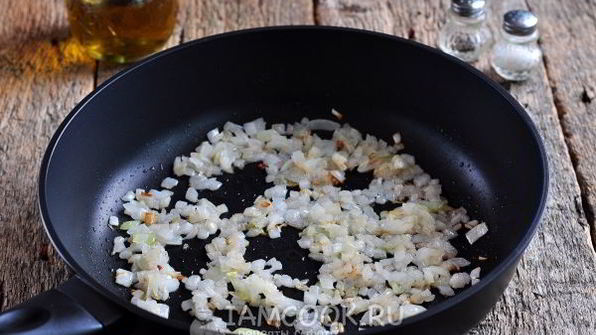 долма из маринованных виноградных листьев