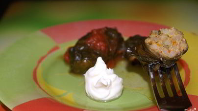 Долма из свекольных листьев