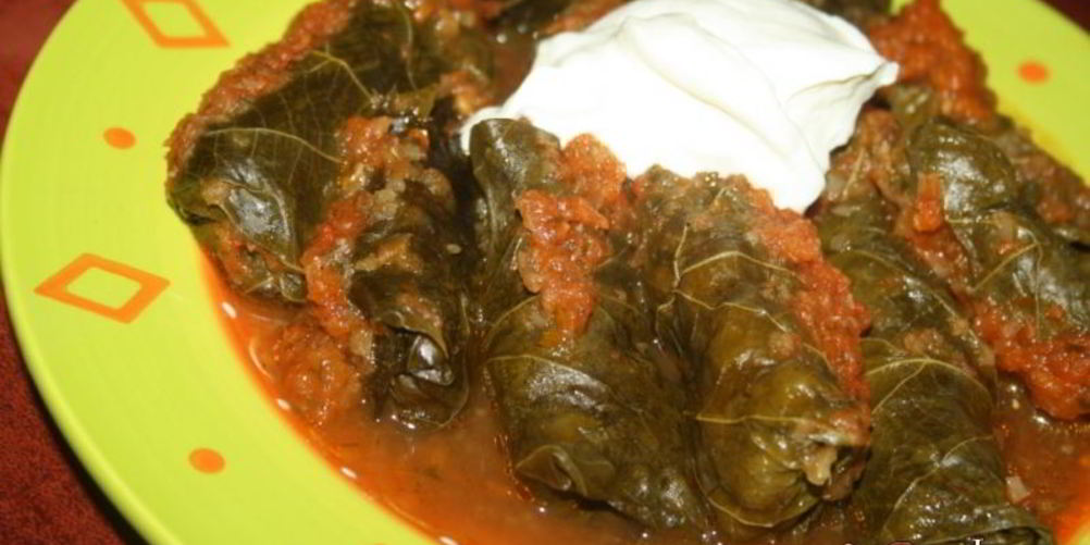 Рецепт долма в мультиварке в овощном соусе