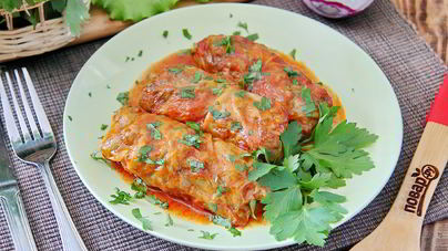 Голубцы из молодой капусты с фаршем и чечевицей