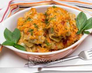 Голубцы в томатно-сметанном соусе в духовке